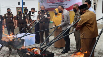 Kapolres Aceh Tenggara Hadiri Pemusnahan Barang Bukti 56 Perkara di Kejaksaan Negeri Aceh Tenggara